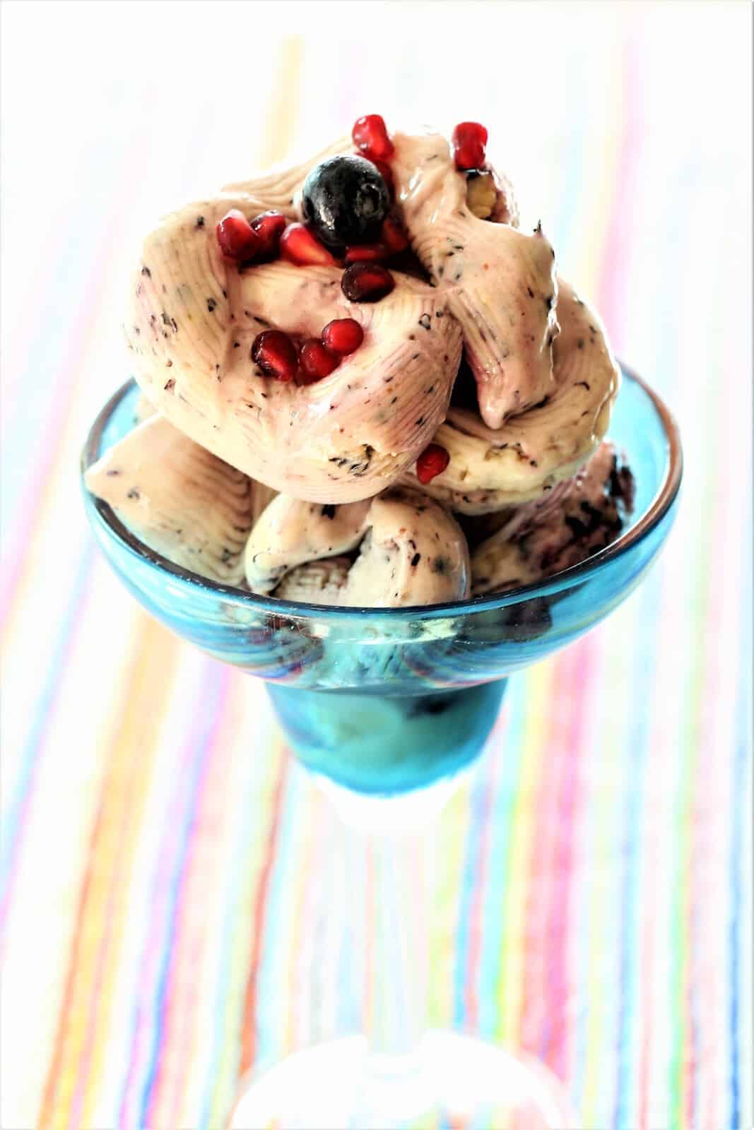 Banana Blueberry Nicecream Sundae