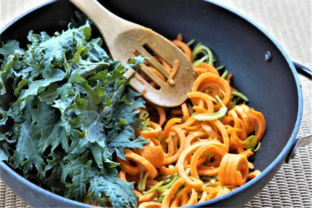 Sweet Potato Kale Bowl, quick, easy, vegan and delicious.