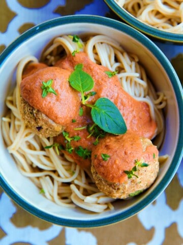 Vegan Spaghetti & (no)Meatballs