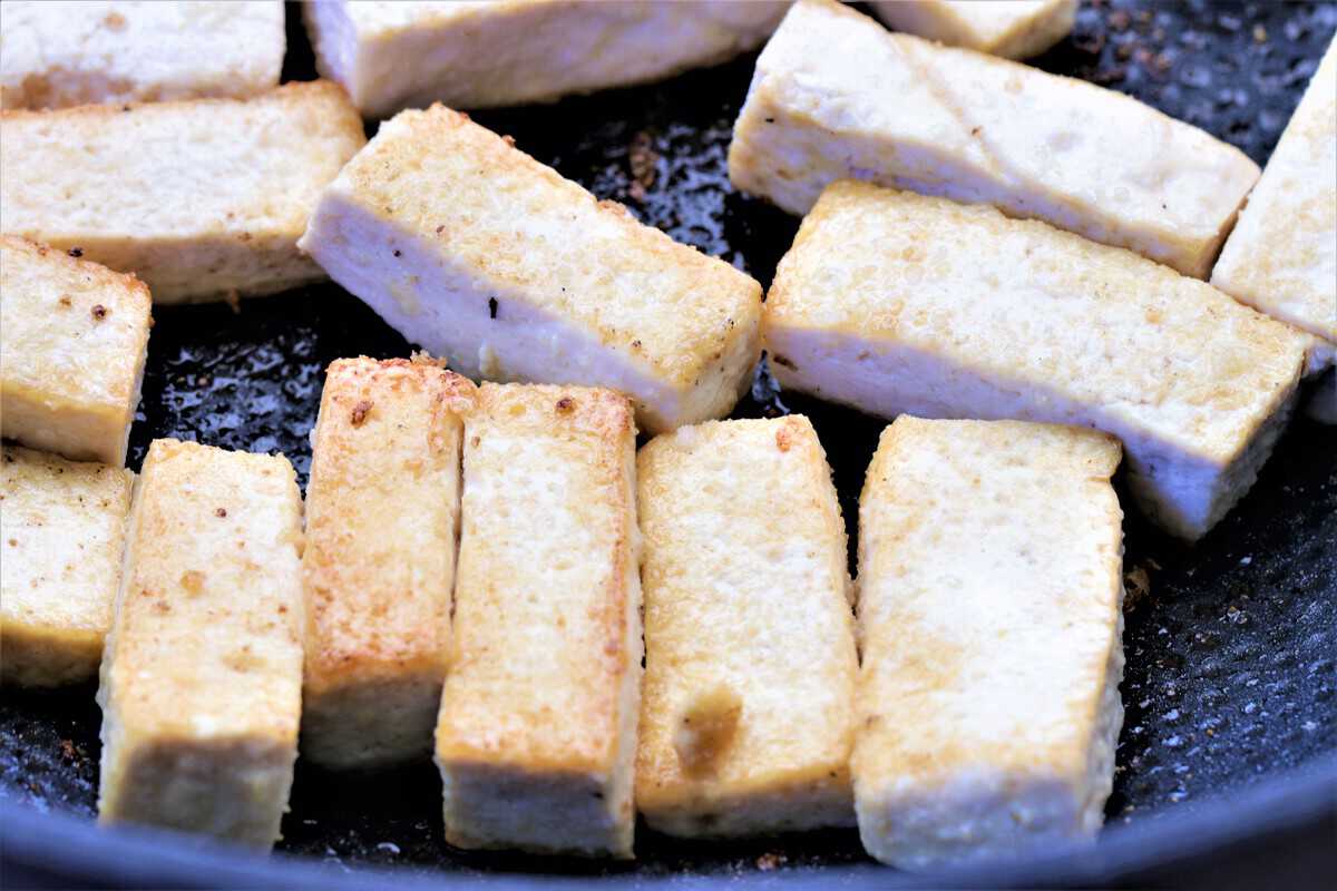 Crispy Tofu Stirfry-spicy, vegan, less than 30 minutes yummy, dish.